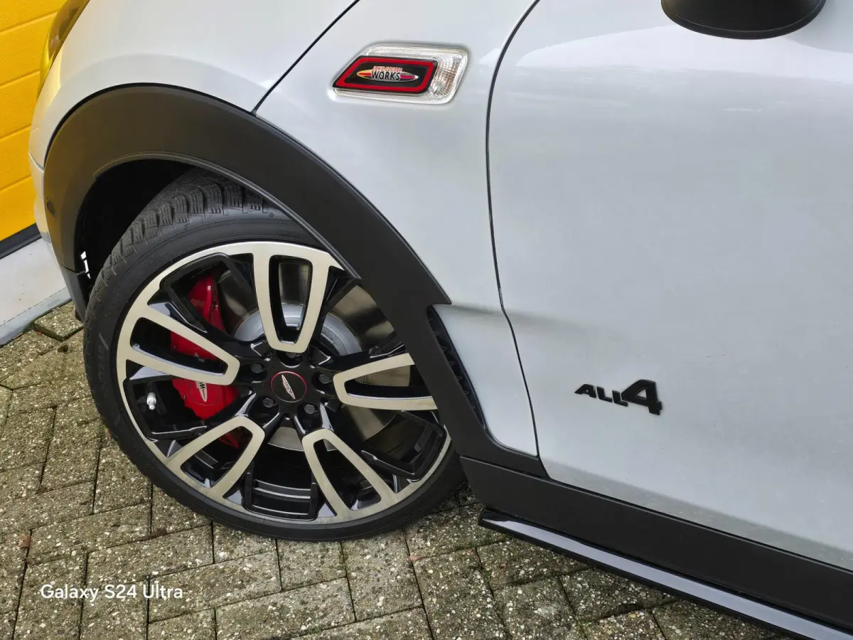 Mini 2.0 JCW ALL4 Thunder Pack / 306 PK / AUT / Cognac Leder / Head Up / Dig Cockpit / HK / Open Pano / Led / 19 Inch