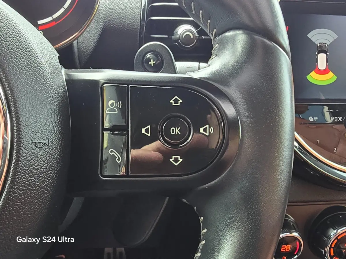 Mini 2.0 JCW ALL4 Thunder Pack / 306 PK / AUT / Cognac Leder / Head Up / Dig Cockpit / HK / Open Pano / Led / 19 Inch