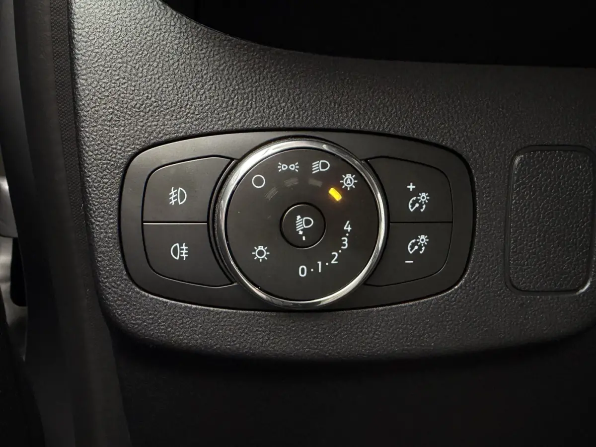 1.0 EcoBoost ST-Line X Automaat / Carplay / Navi / ACC / Parkeersensoren V/A / Camera Achter / Keyless
