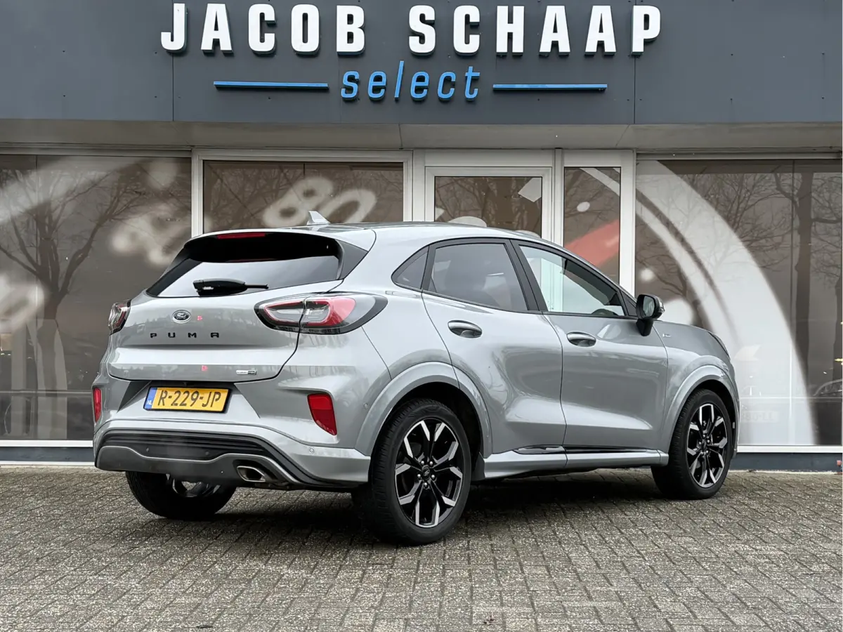 1.0 EcoBoost ST-Line X Automaat / Carplay / Navi / ACC / Parkeersensoren V/A / Camera Achter / Keyless