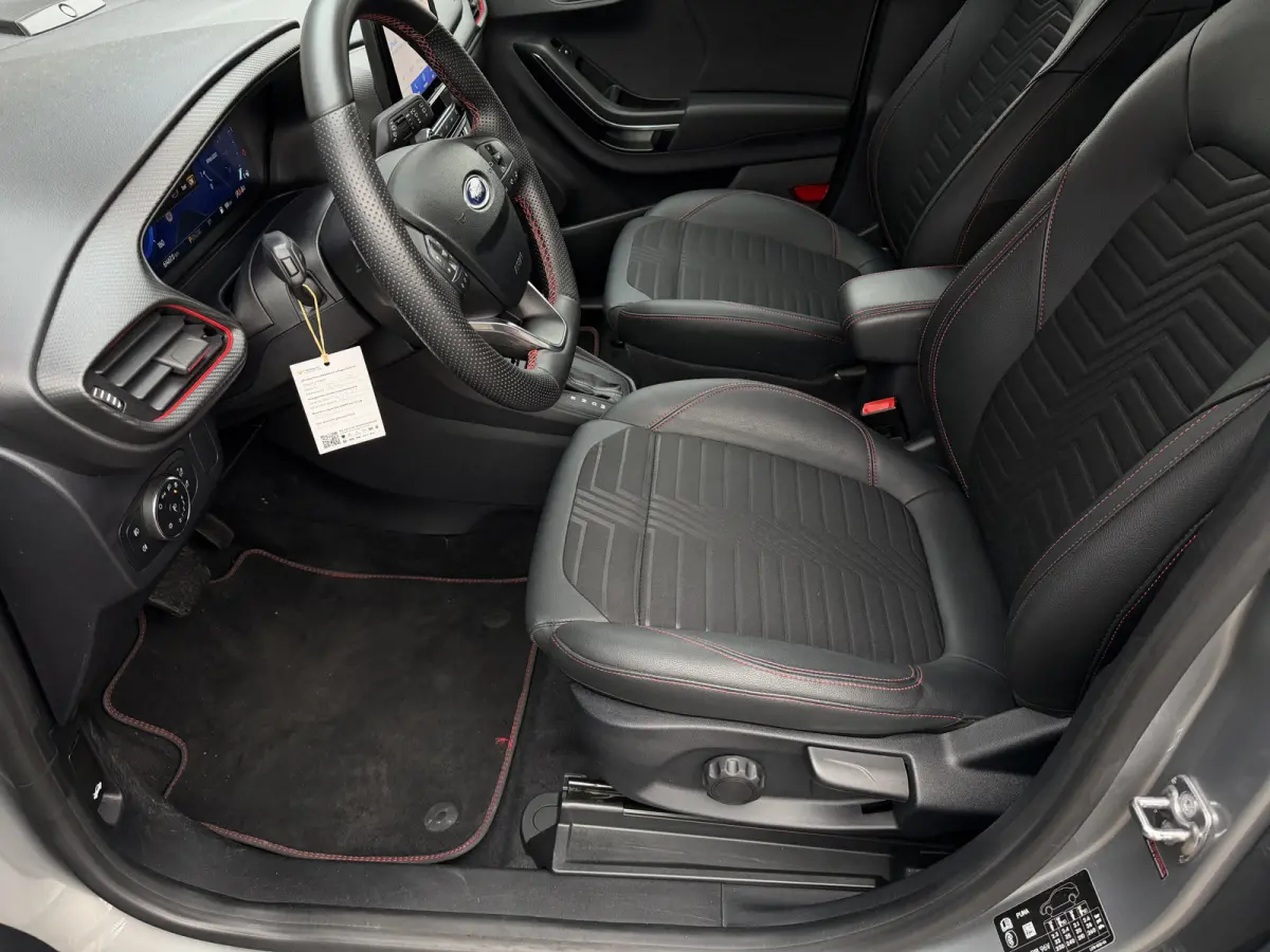 1.0 EcoBoost ST-Line X Automaat / Carplay / Navi / ACC / Parkeersensoren V/A / Camera Achter / Keyless