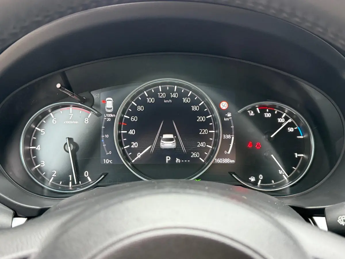 2.0 SkyActiv-G 165 Comfort | HUD | Stoel/Stuurverwarming | 360 Camera | Zomer + Winterset