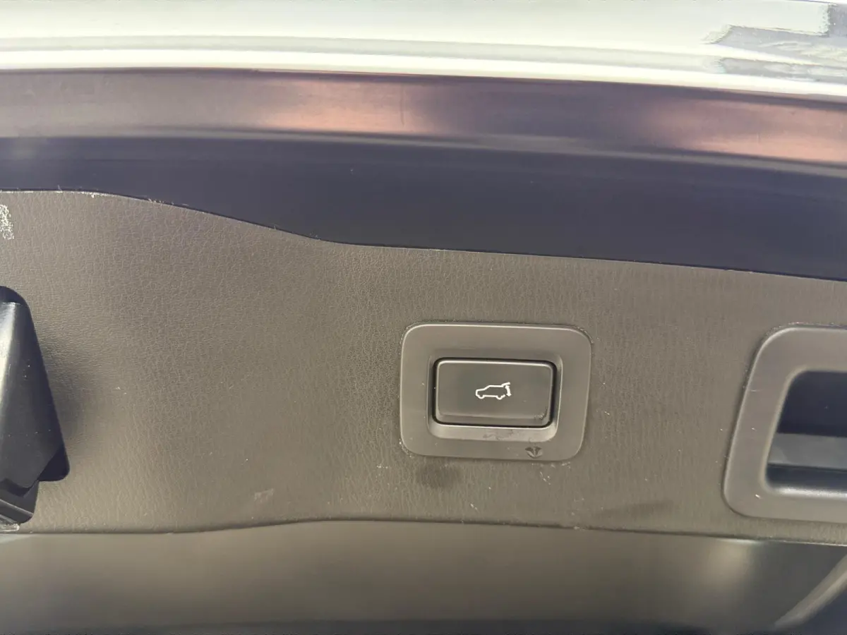 2.0 SkyActiv-G 165 Comfort | HUD | Stoel/Stuurverwarming | 360 Camera | Zomer + Winterset