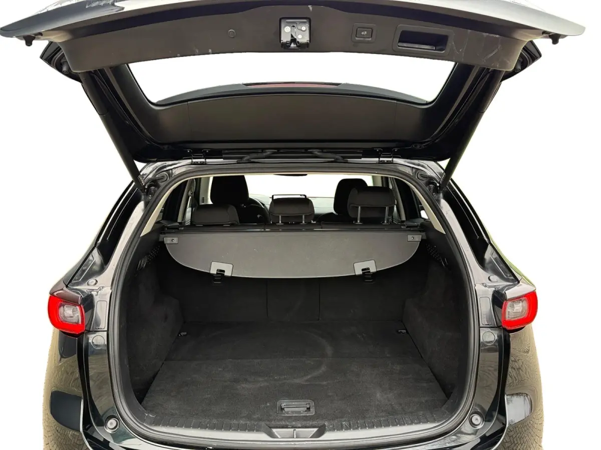 2.0 SkyActiv-G 165 Comfort | HUD | Stoel/Stuurverwarming | 360 Camera | Zomer + Winterset