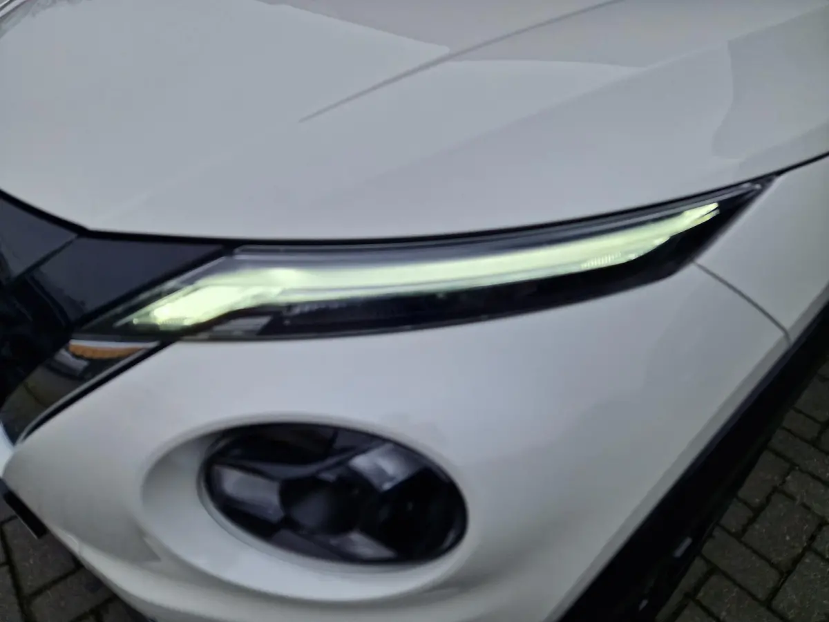 1.6 Hybrid Premiere Edition