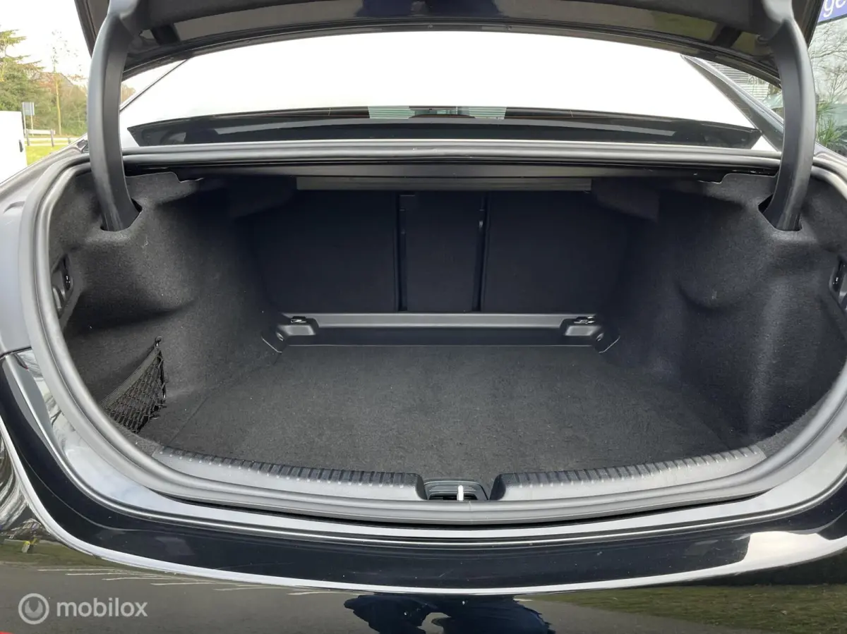 180 AMG Line Nieuw type, Camera Led Dodehoek assist