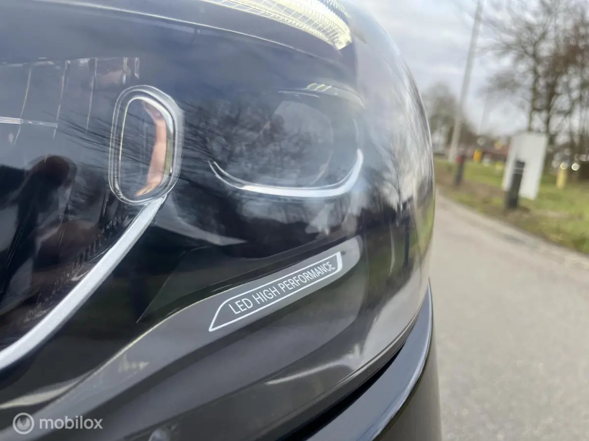 180 AMG Line Nieuw type, Camera Led Dodehoek assist
