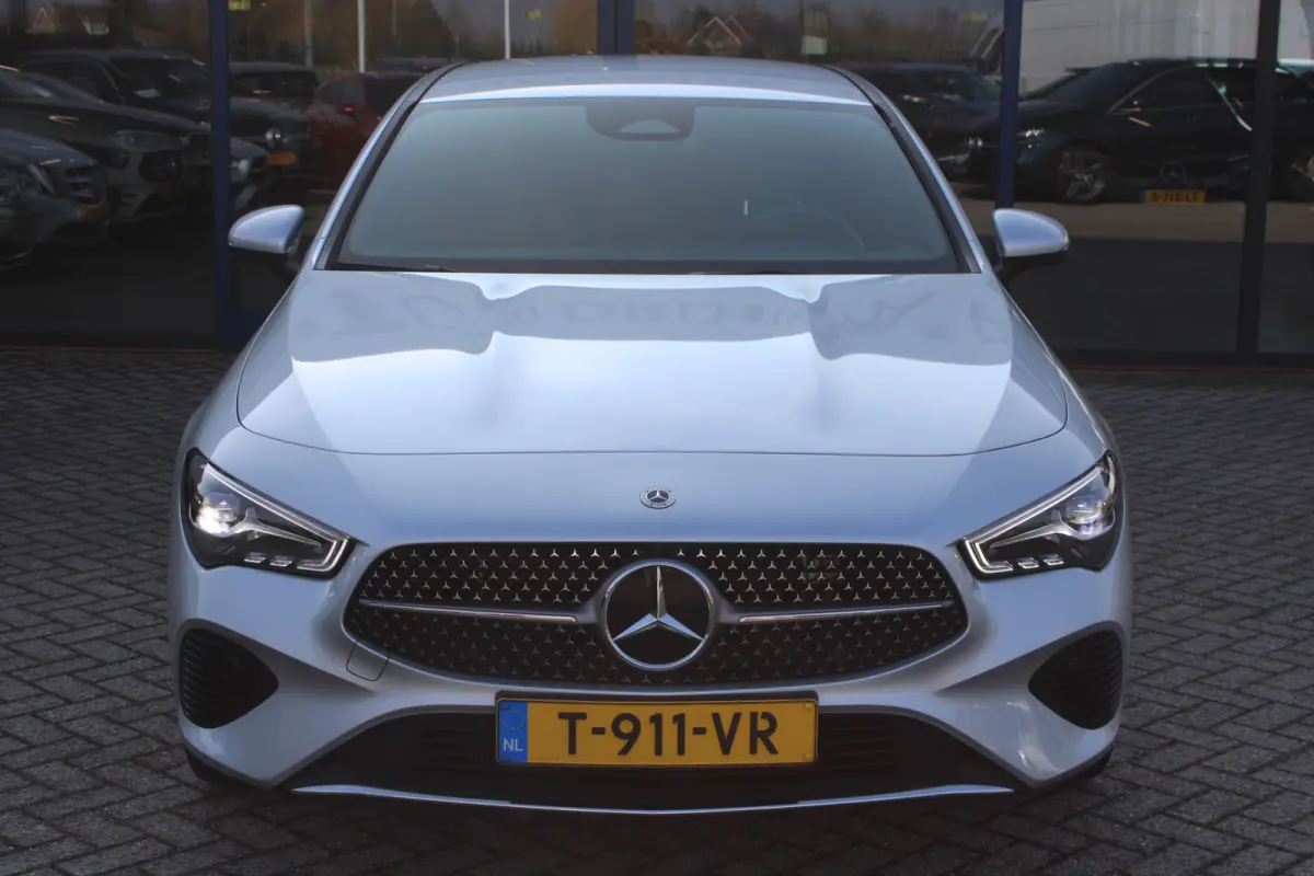 250e AUT8 Luxury Line WIDESCREEN KEY-LESS GO SFEER 18''