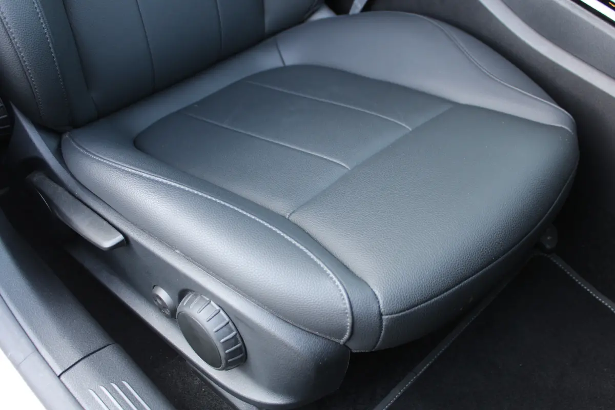 250e AUT8 Luxury Line WIDESCREEN KEY-LESS GO SFEER 18''