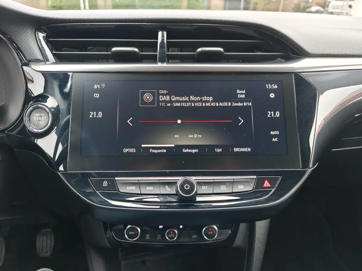 1.2 Elegance | 1e Eigenaar | Carplay & Android Auto | Digitaal Dashboard | Nieuwe Distributieriem!