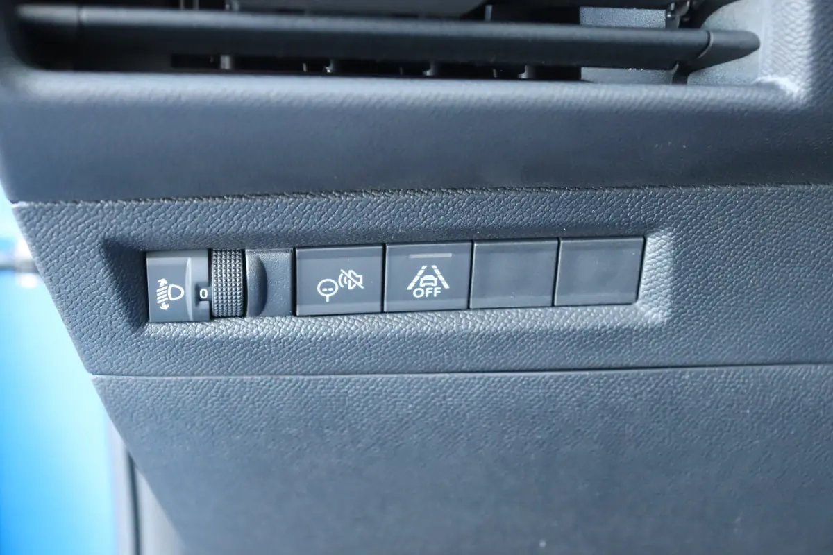 1.2 TURBO 100PK HYBRID EDITION / NAVI / AIRCO / LED / PDC / CAMERA / BLUETOOTH / CRUISECONTROL / 1E EIGENAAR / NIEUWSTAAT !!