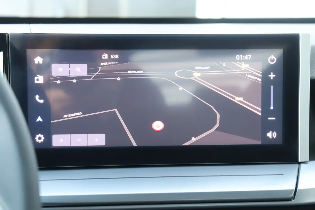 1.2 TURBO 100PK HYBRID EDITION / NAVI / AIRCO / LED / PDC / CAMERA / BLUETOOTH / CRUISECONTROL / 1E EIGENAAR / NIEUWSTAAT !!