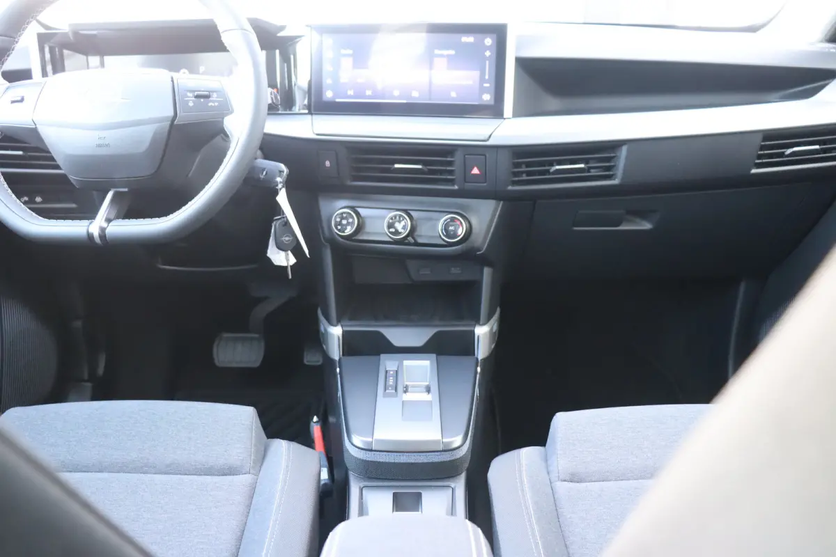 1.2 TURBO 100PK HYBRID EDITION / NAVI / AIRCO / LED / PDC / CAMERA / BLUETOOTH / CRUISECONTROL / 1E EIGENAAR / NIEUWSTAAT !!