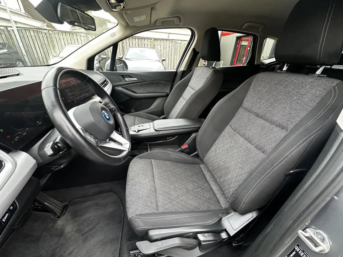 225e xDrive