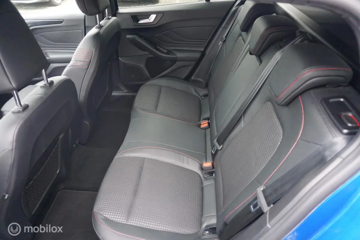 1.0 EcoBoost ST Line Business