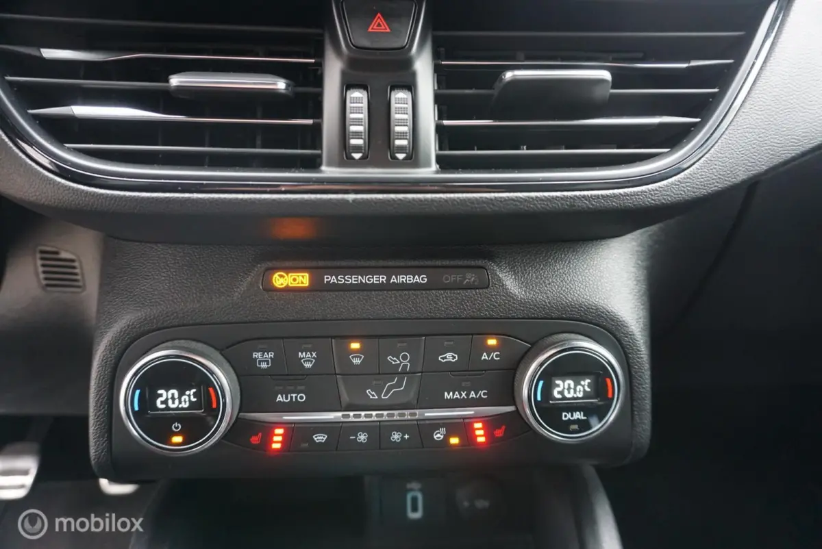 1.0 EcoBoost ST Line Business