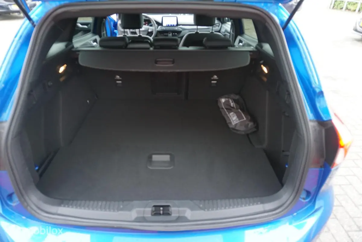 1.0 EcoBoost ST Line Business