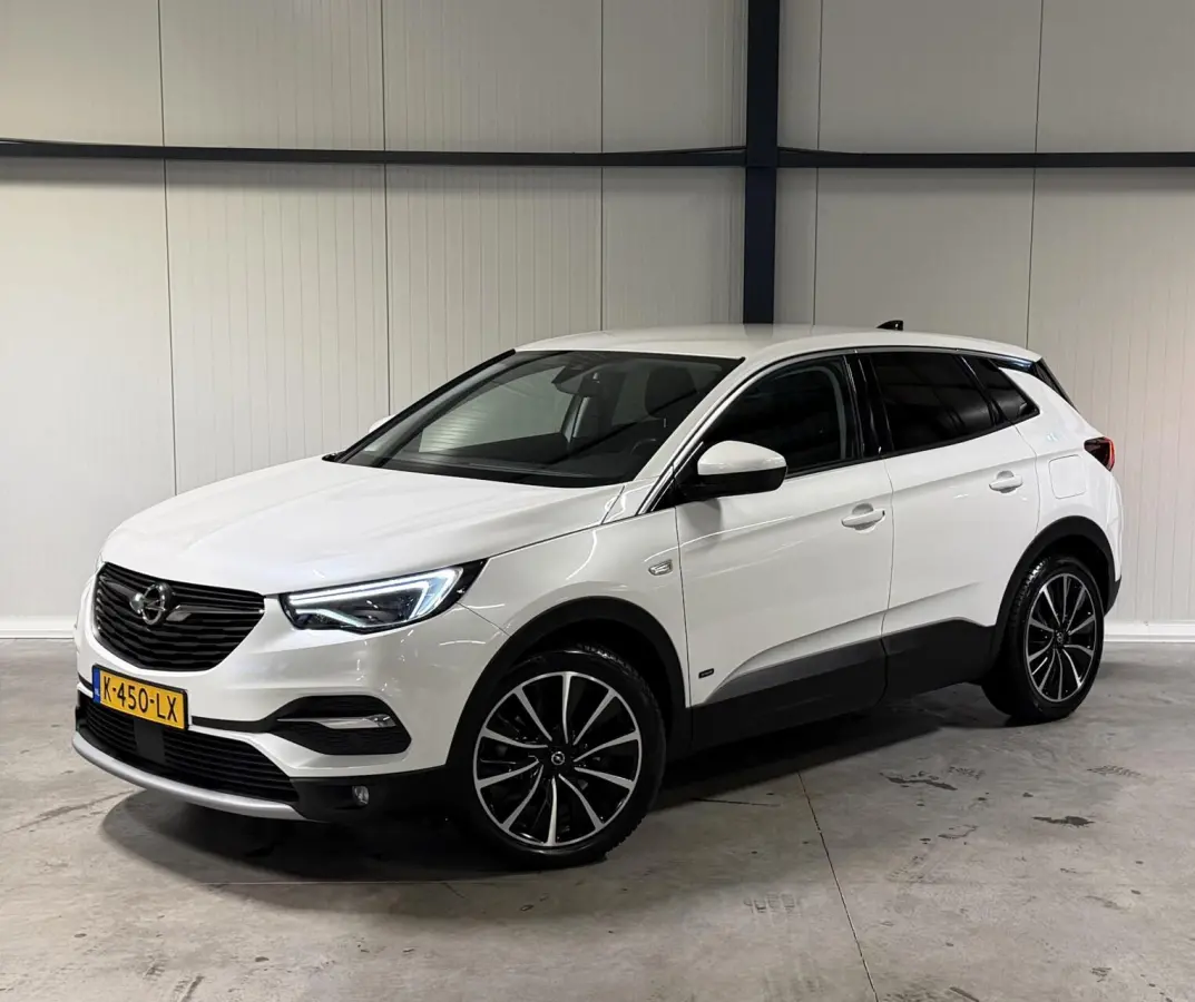 1.6 Turbo Hybrid Camera Elegance Carplay