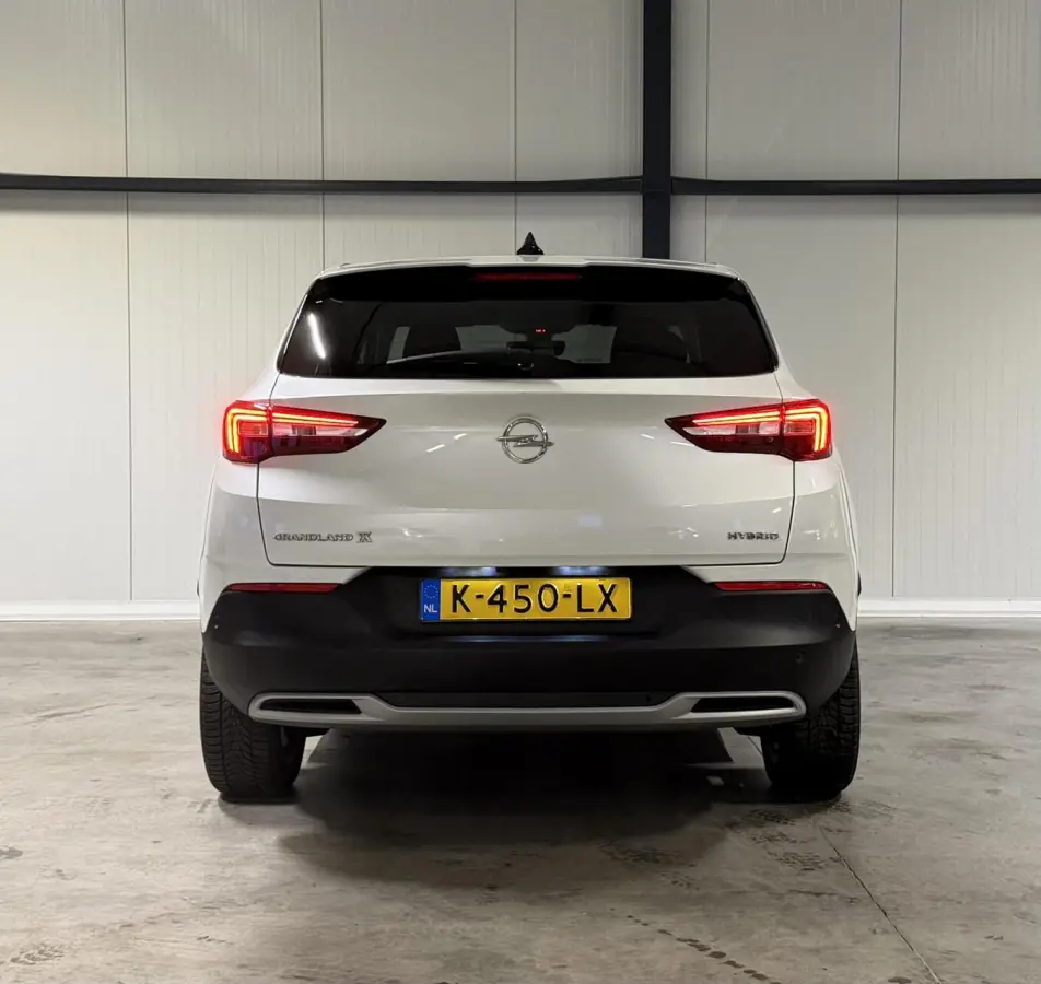 1.6 Turbo Hybrid Camera Elegance Carplay