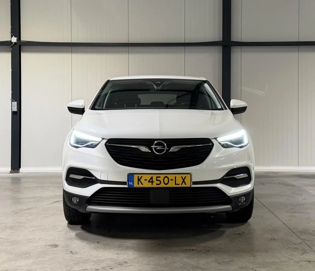 1.6 Turbo Hybrid Camera Elegance Carplay