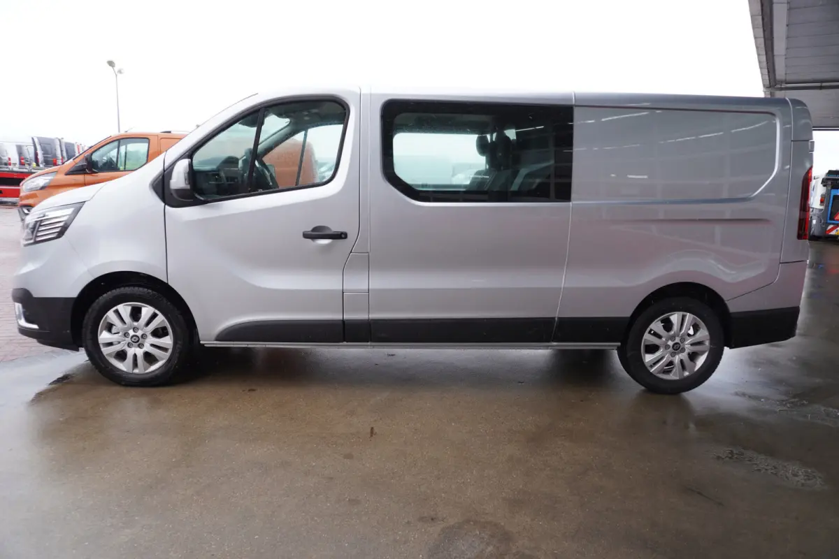 2.0 Blue dCi 130PK T29 L2H1 Advance Dubbelcabine Nr. V155 | Airco | Cruise | Camera |Trekhaak | Apple CP- Android auto | 17"LM Velgen