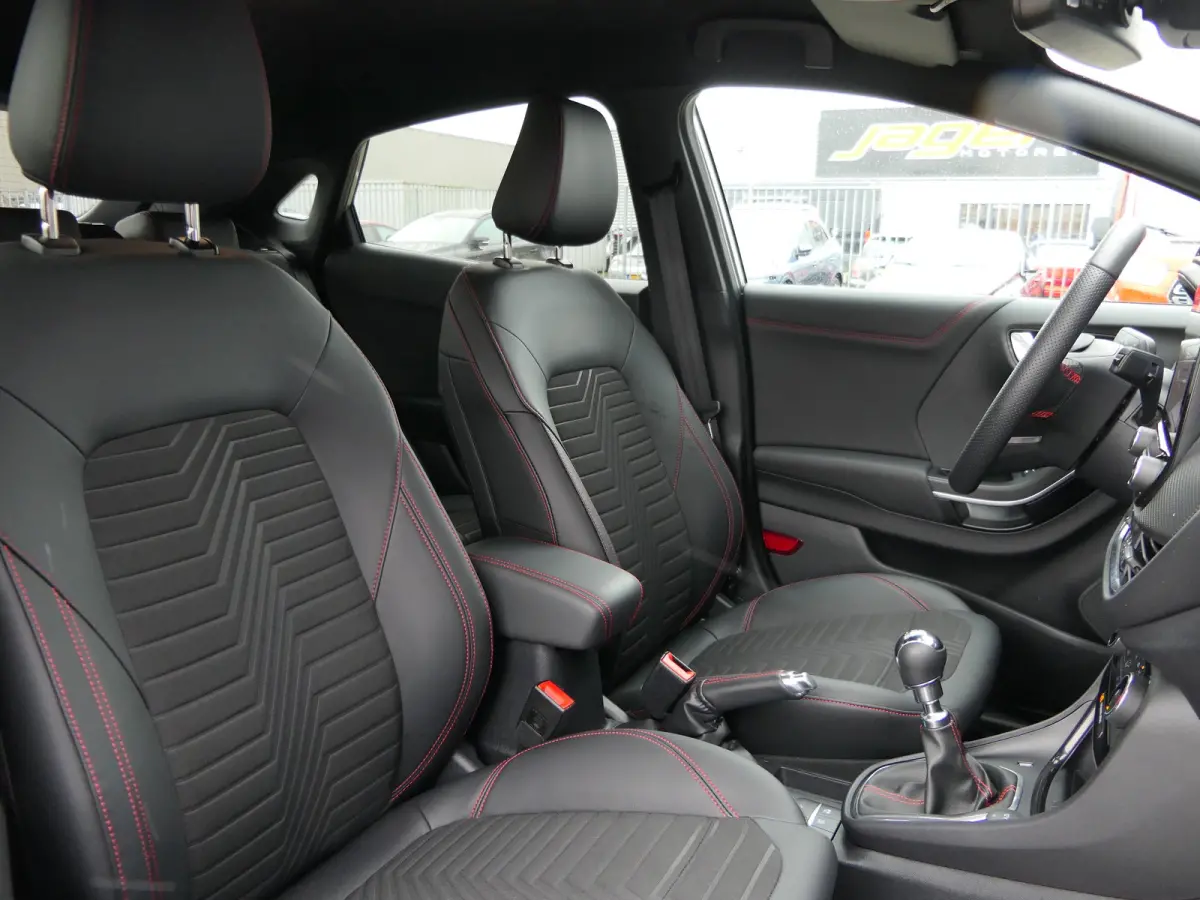 1.0 EcoBoost ST-Line X | Winterpack | Trekhaak | B&O | Adaptive Cruise | BLIS | Navigatie | CarPlay/Android Auto