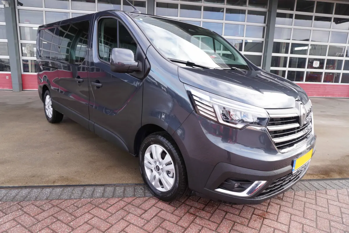2.0 Blue dCi 130PK T29 L2H1 Advance Dubbelcabine Nr. V117 | Airco | Cruise | Camera |Trekhaak | Apple CP- Android auto | 17"LM velgen