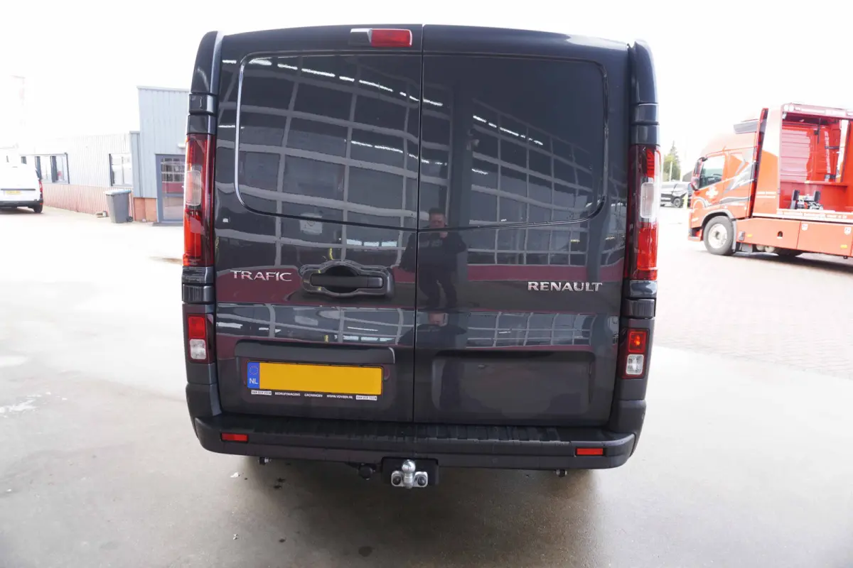 2.0 Blue dCi 130PK T29 L2H1 Advance Dubbelcabine Nr. V117 | Airco | Cruise | Camera |Trekhaak | Apple CP- Android auto | 17"LM velgen