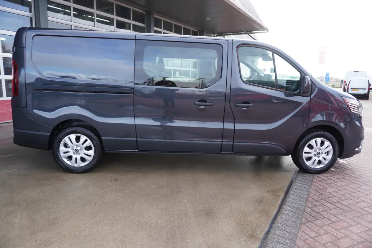 2.0 Blue dCi 130PK T29 L2H1 DC Advance Betimmering Nr. V165 | Airco | Cruise | Camera |Trekhaak | Apple CP- Android auto | 17"LM velgen