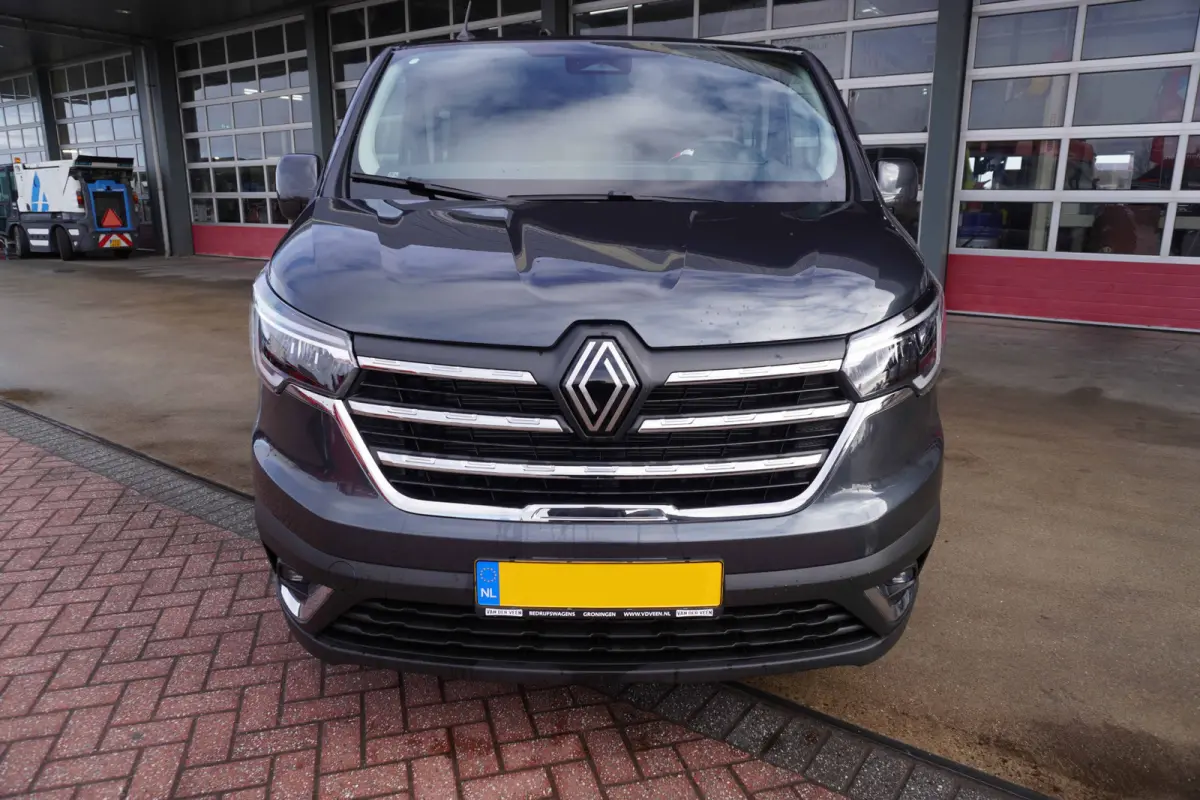 2.0 Blue dCi 130PK T29 L2H1 Advance Dubbelcabine Nr. V168 | Airco | Cruise | Camera |Trekhaak | Apple CP- Android auto | 17"LM velgen