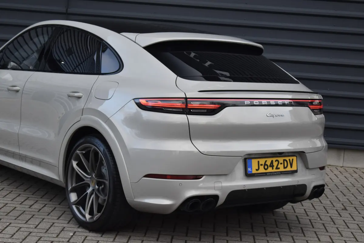 3.0 E-Hybrid 462pk Lightweight Sport Package | Carbon Dak | ACC | 22'' GT Design | Matrix PDLS+ | Luchtvering | 360 Camera |