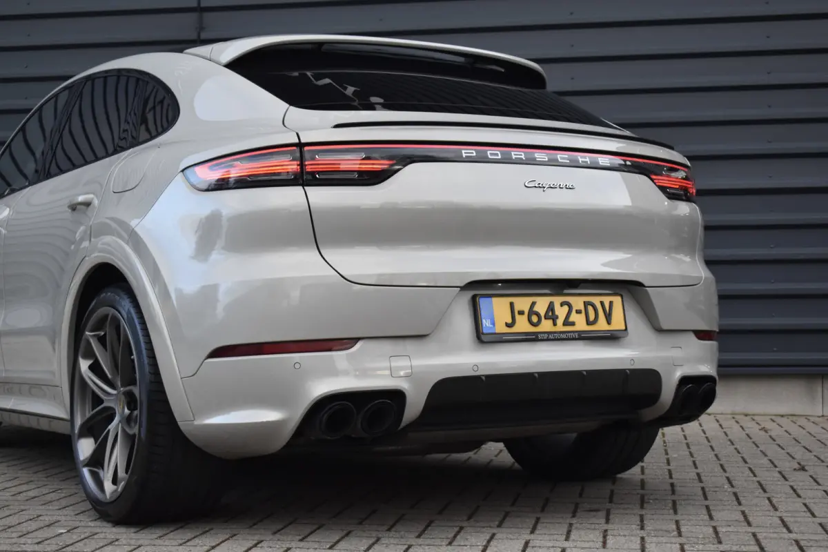 3.0 E-Hybrid 462pk Lightweight Sport Package | Carbon Dak | ACC | 22'' GT Design | Matrix PDLS+ | Luchtvering | 360 Camera |