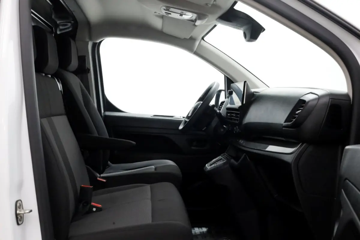 2.0 Diesel 145pk Automaat L3 Airco/Navi/Camera 09-2024