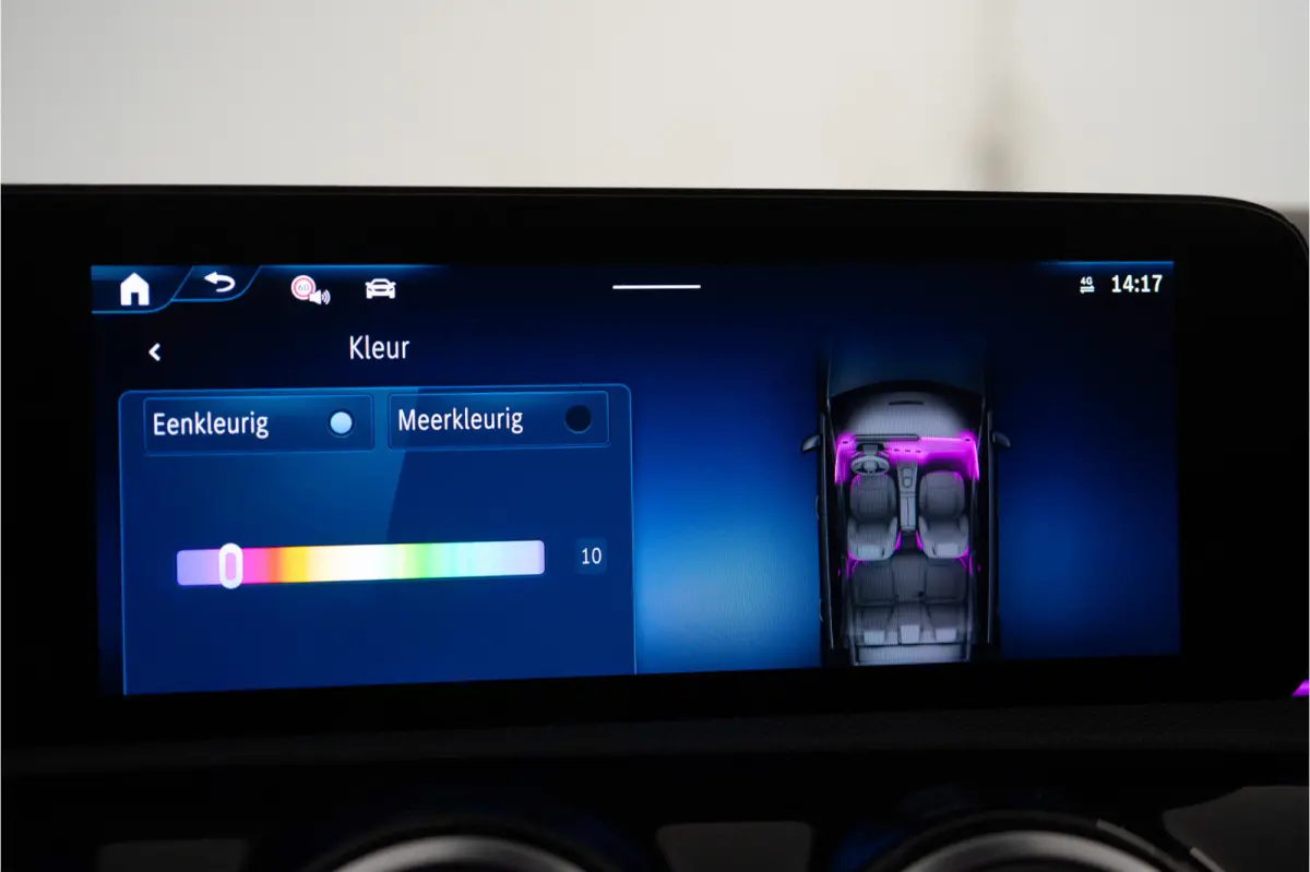 250 e Premium AMG Facelift 218PK | Pano | Keyless | Sfeer | Night | Fabrieksgarantie