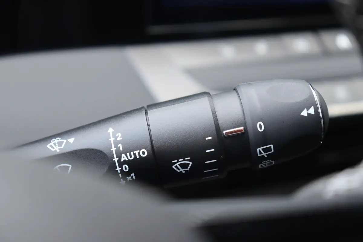 1.2 TURBO 110PK BUSINESS EDITION / NAVI / CLIMA / LED / PDC / AGR / 16" LMV / CAMERA / KEYLESS / CRUISECONTROL / NIEUWSTAAT !!