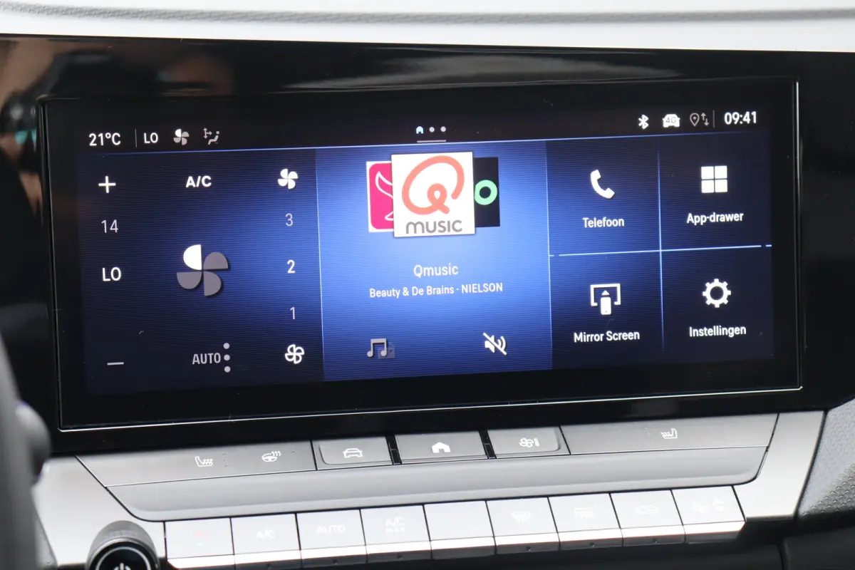 1.2 TURBO 110PK BUSINESS EDITION / NAVI / CLIMA / LED / PDC / AGR / 16" LMV / CAMERA / KEYLESS / CRUISECONTROL / NIEUWSTAAT !!