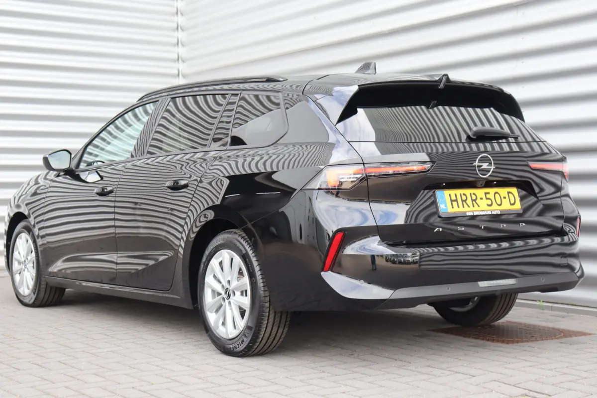 1.2 TURBO 110PK BUSINESS EDITION / NAVI / CLIMA / LED / PDC / AGR / 16" LMV / CAMERA / KEYLESS / CRUISECONTROL / NIEUWSTAAT !!