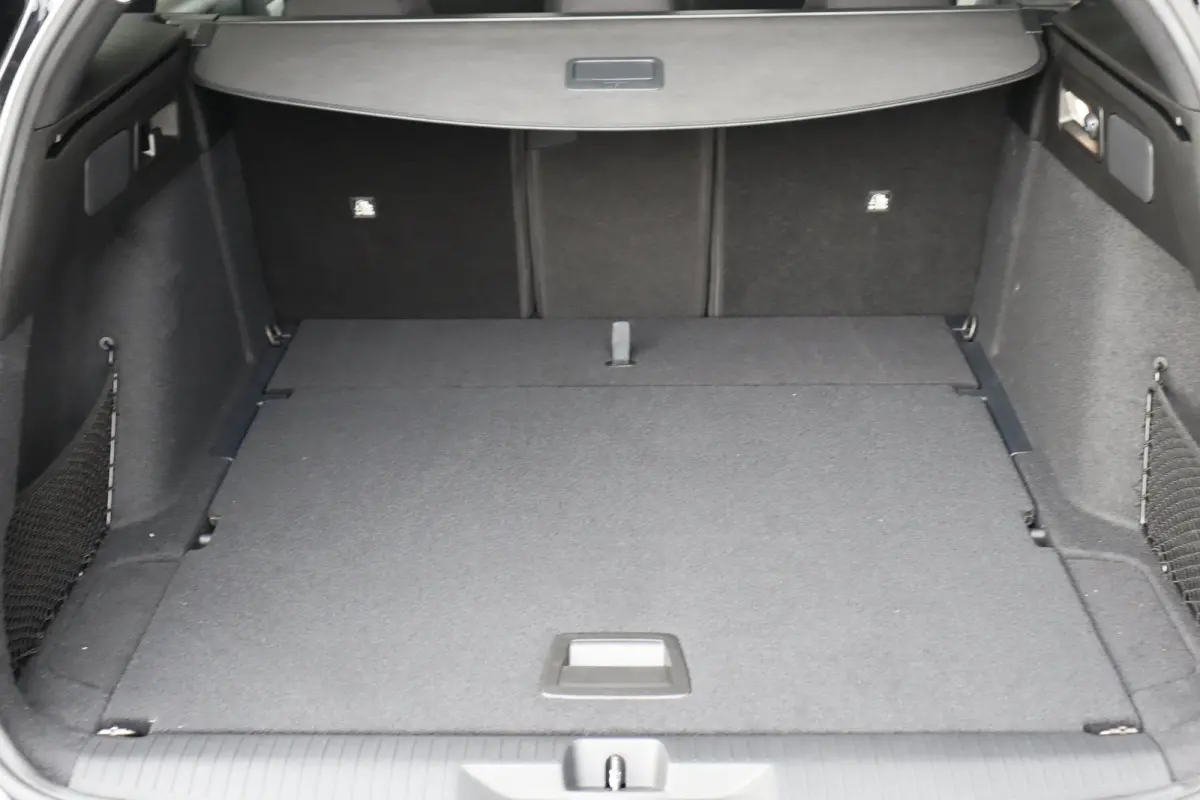 1.2 TURBO 110PK BUSINESS EDITION / NAVI / CLIMA / LED / PDC / AGR / 16" LMV / CAMERA / KEYLESS / CRUISECONTROL / NIEUWSTAAT !!