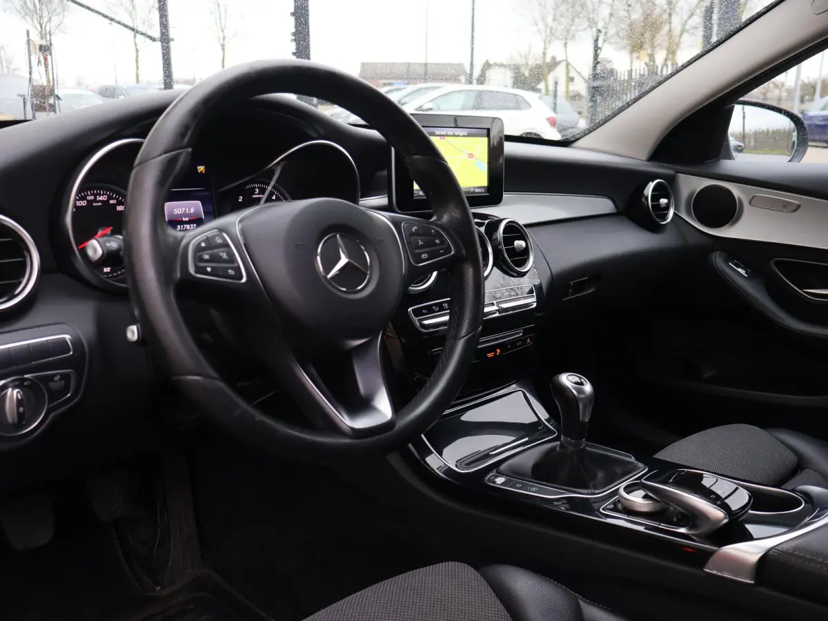200 CDI PRESTIGE + WEGKL. TREKHAAK | STOELVERW. | NAVIGATIE
