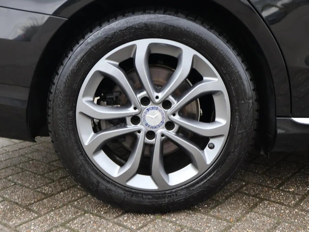 200 CDI PRESTIGE + WEGKL. TREKHAAK | STOELVERW. | NAVIGATIE