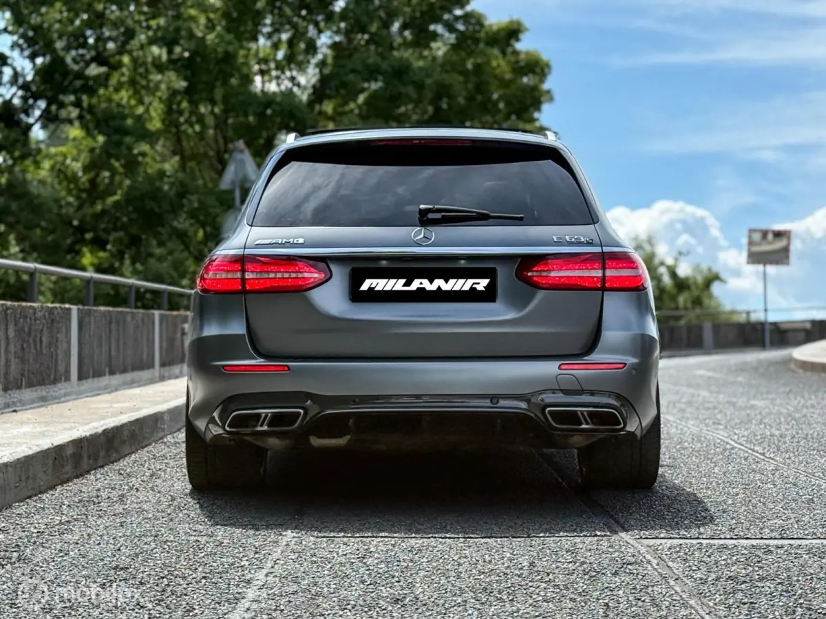 AMG 63 S 4MATIC Premium Plus