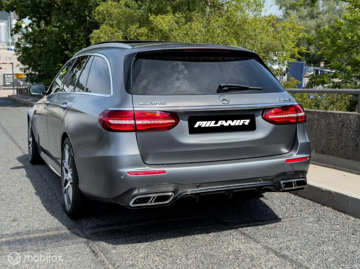 AMG 63 S 4MATIC Premium Plus