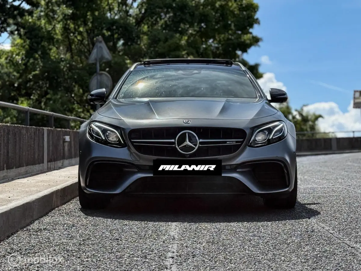 AMG 63 S 4MATIC Premium Plus
