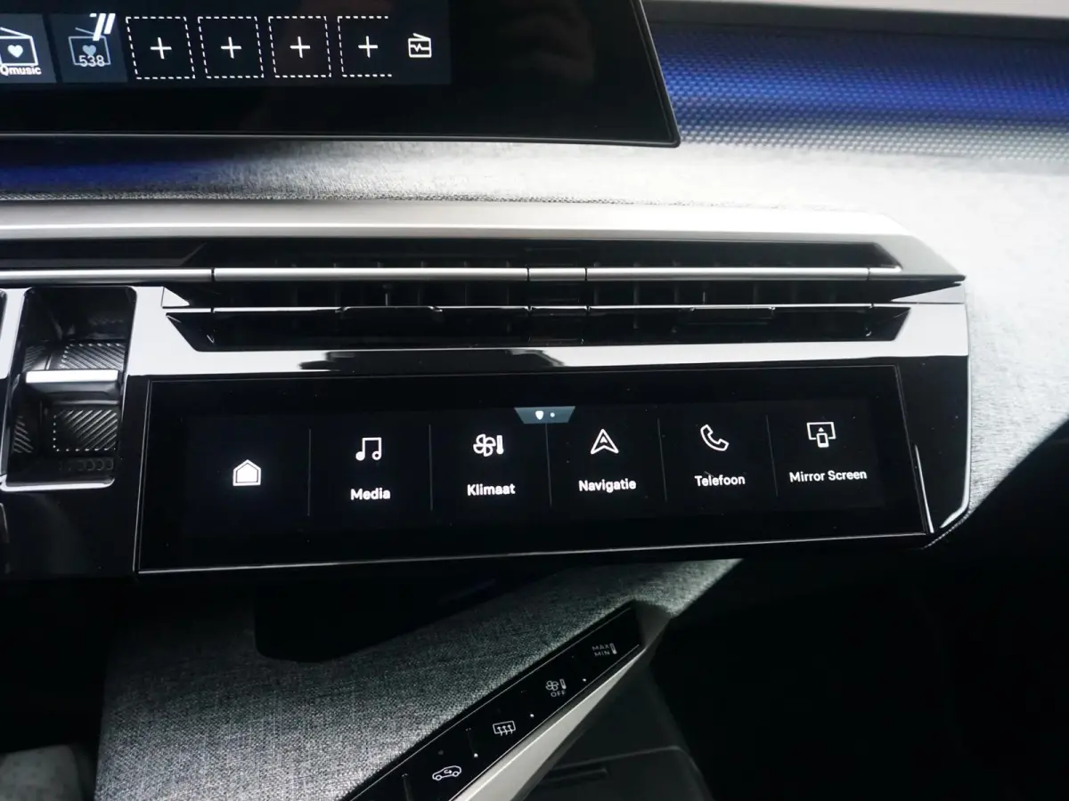 1.2 Hybrid 145 GT | 360 Vision & Drive Assist Plus Pack |