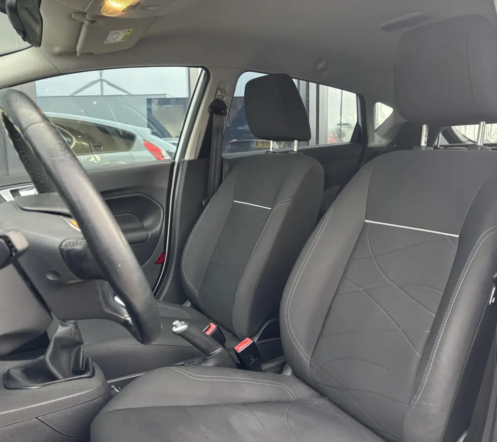 1.0 Style Ultimate | Nette Staat | Volledige Onderhoudshistorie | Cruise Control | Navigatie | Airco | 5 Deurs | Parkeersensoren Voor en Achter | 2 Sleutels |