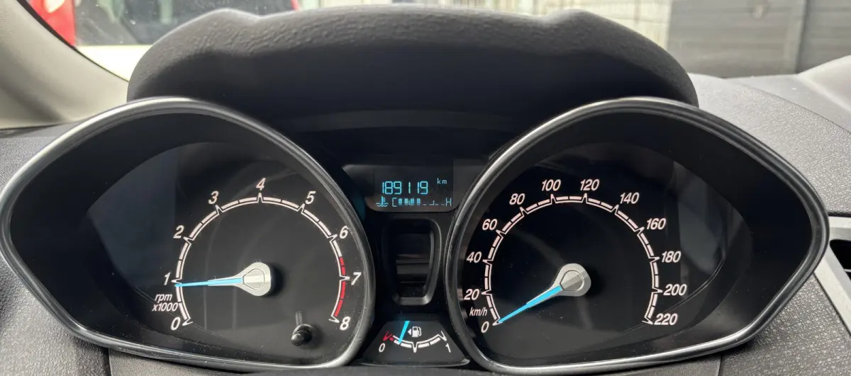 1.0 Style Ultimate | Nette Staat | Volledige Onderhoudshistorie | Cruise Control | Navigatie | Airco | 5 Deurs | Parkeersensoren Voor en Achter | 2 Sleutels |