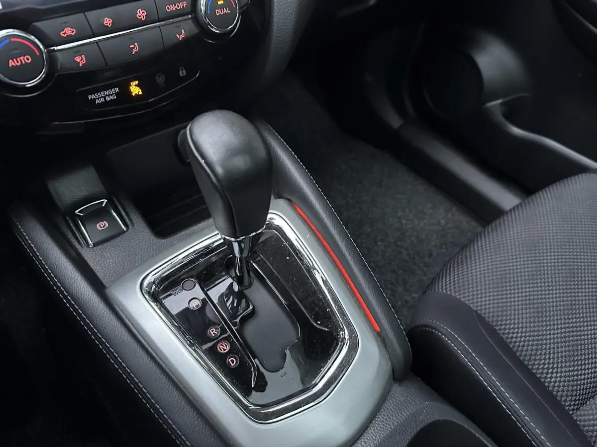 1.2 Connect Edition | AUTOMAAT | BOMVOL | NL Auto | 360 Camera | Pano | Trekhaak | Keyless | Navi | 2 Sleutels | Onderhoudshistorie |