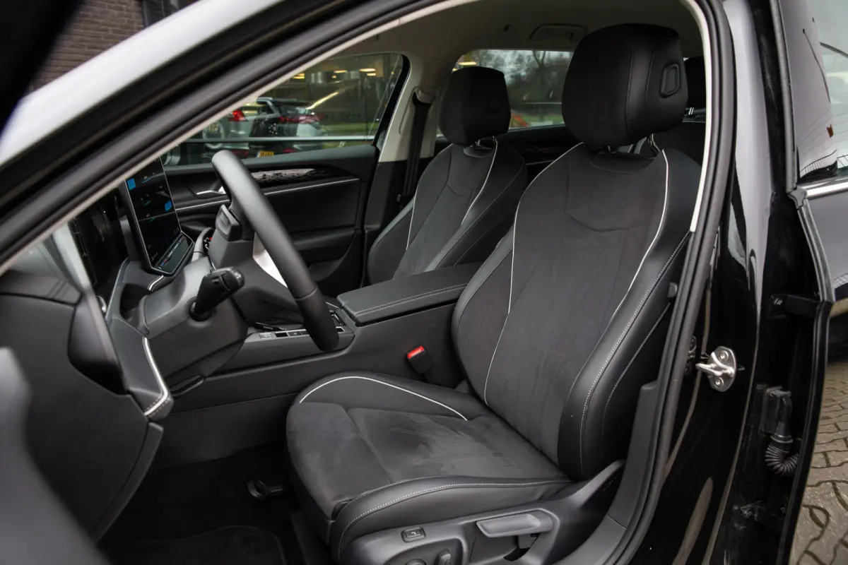 1.5 eTSI Elegance Business , Adap. cruise, Stoel/stuurverwarming, Head-up display,