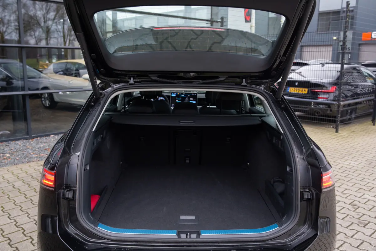 1.5 eTSI Elegance Business , Adap. cruise, Stoel/stuurverwarming, Head-up display,