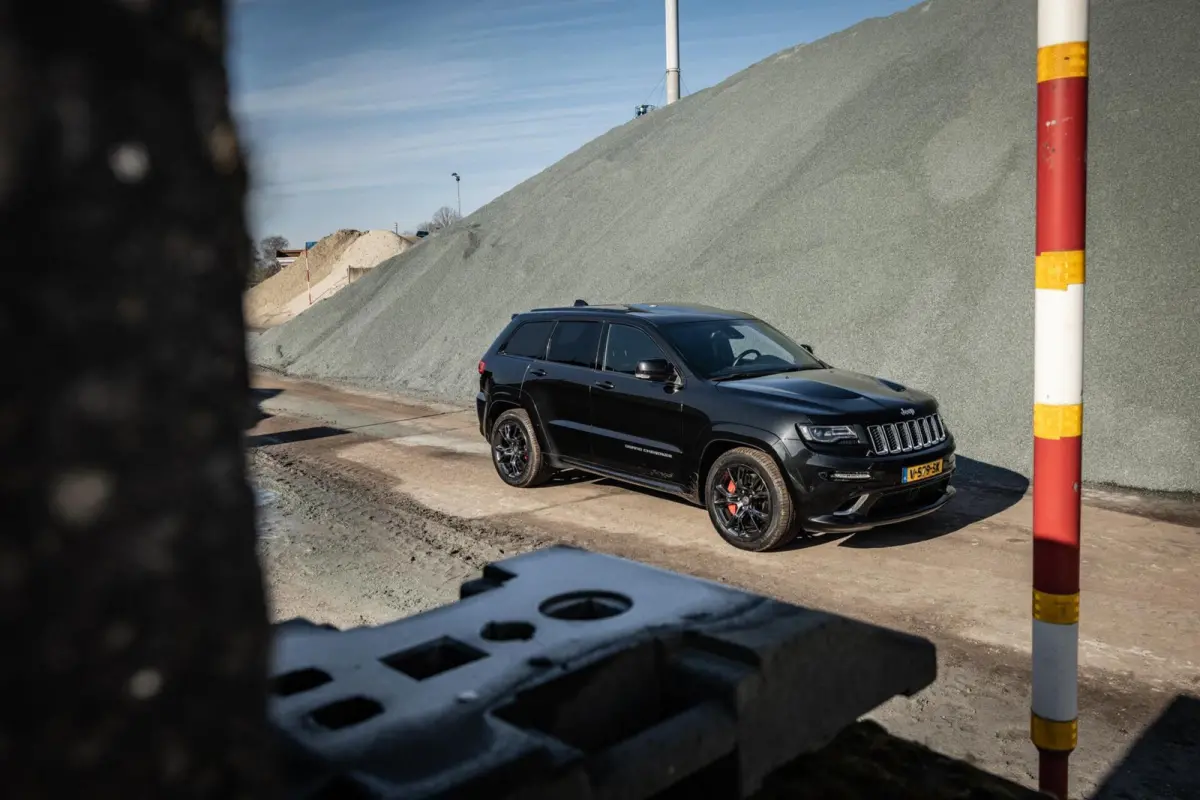 6.4 V8 SRT Grijs Kenteken - LPG/G3 - Pano - Leder - Xenon